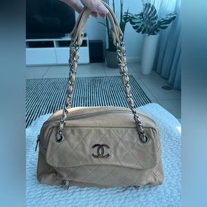Vintage beige AUTHENTIC CHANEL handbag